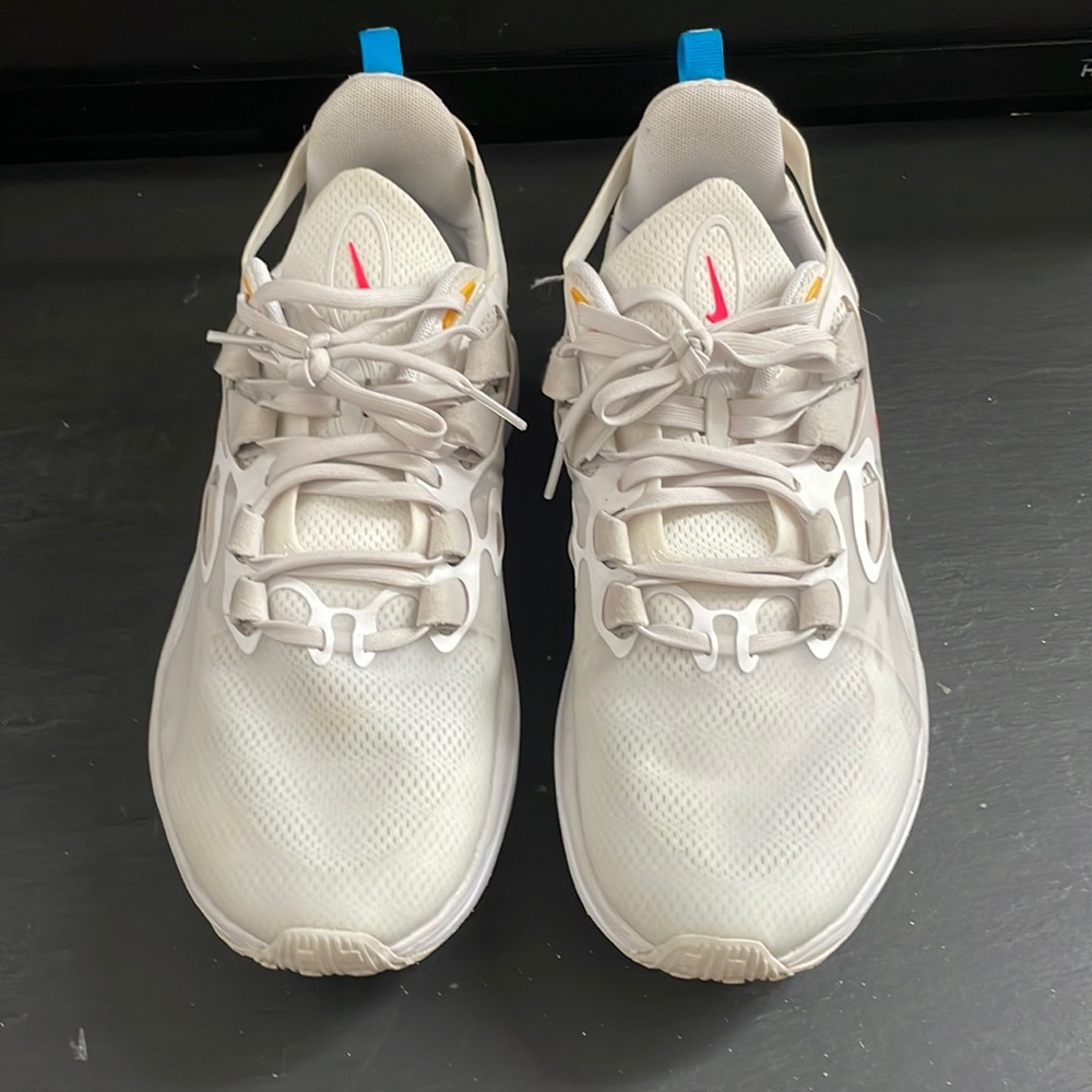 Men's Nike Signal D/MS/X 'Summit White Sneakers Size 10